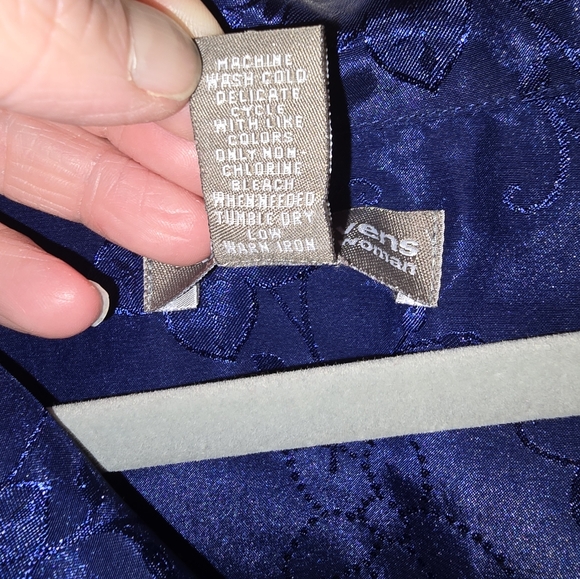 Valerie Steven long nightgown - Picture 10 of 10